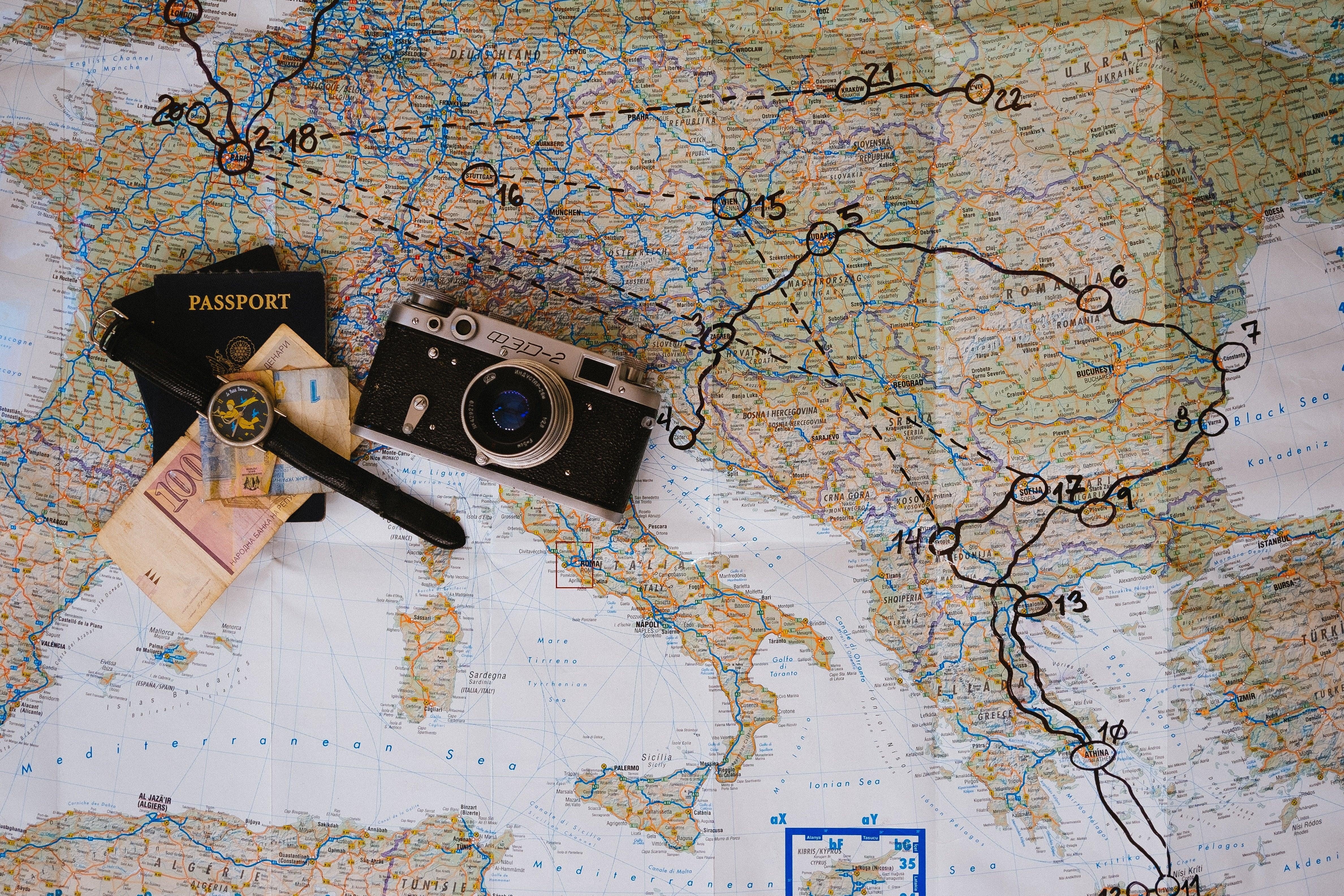 6 useful travel websites  I SimCorner